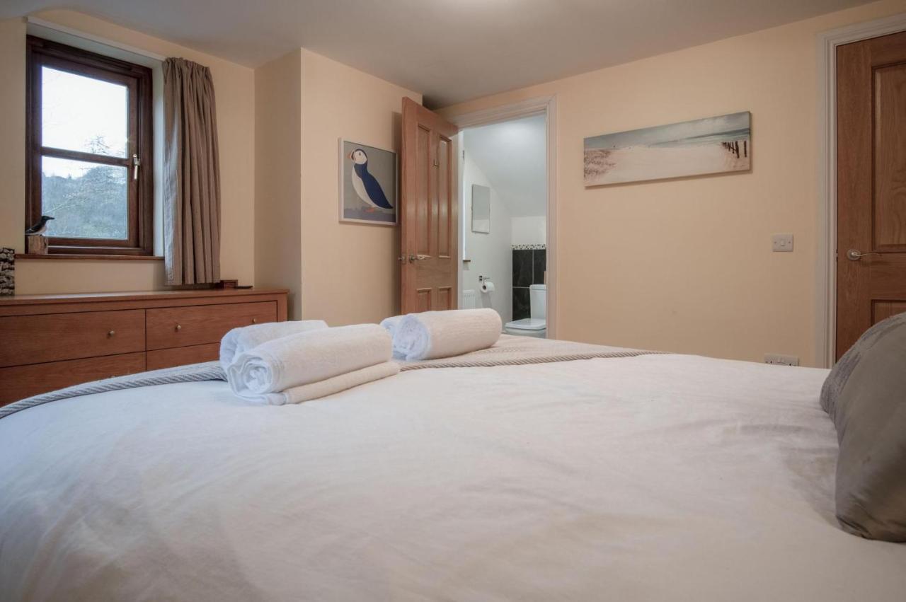 Llais Afon - 3 Bedroom Holiday Home - Fishguard Extérieur photo